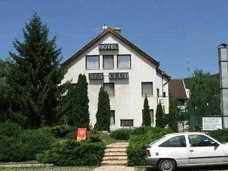 Sas Club Hotel Budapešť Exteriér fotografie