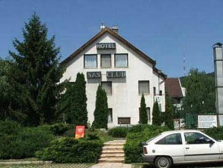 Sas Club Hotel Budapešť Exteriér fotografie